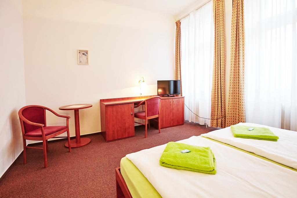 Wellness Hotel Central Klatovy Rum bild